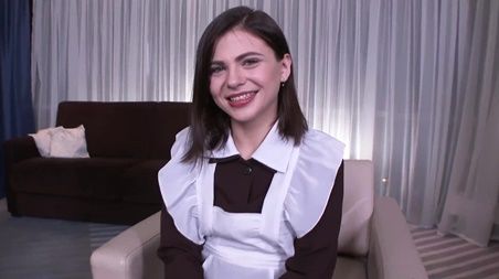 Студентка пригласила в гости одногруппника, чтобы поучил анальному сексу